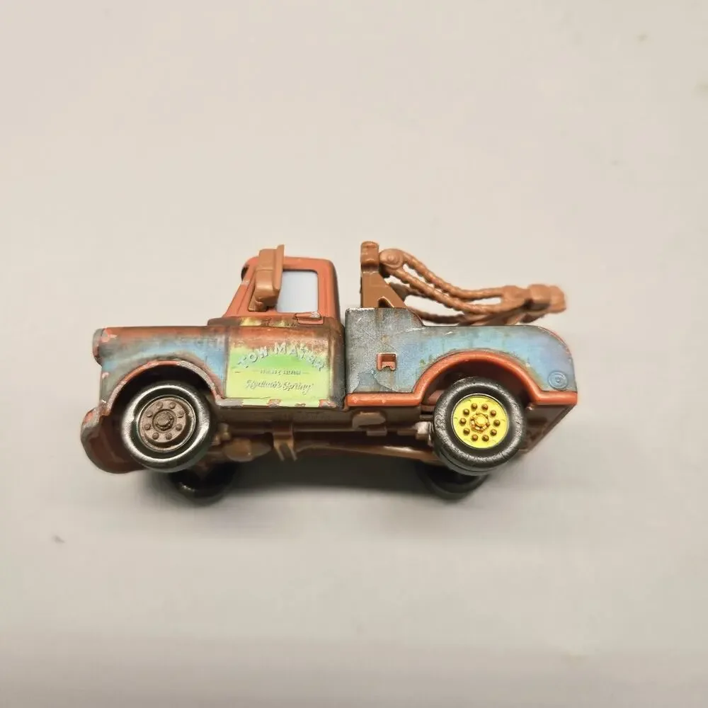 Disney Pixar Cars Tow Mater Lot Of 3 Race Team/Radiator Springs